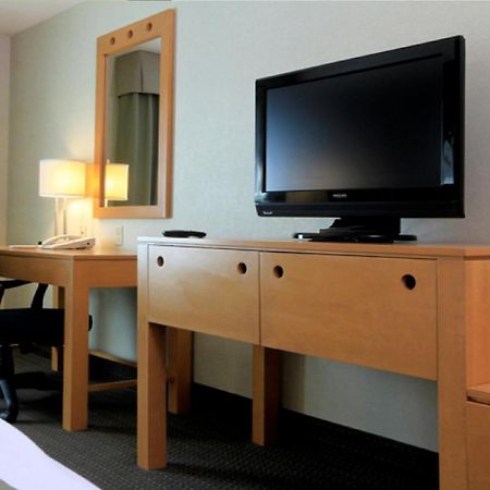 Holiday Inn Express & Suites Monterrey Aeropuerto By Ihg Apodaca Bagian luar foto