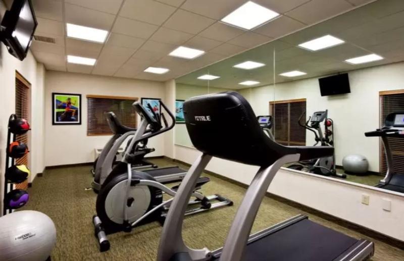 Holiday Inn Express & Suites Monterrey Aeropuerto By Ihg Apodaca Bagian luar foto