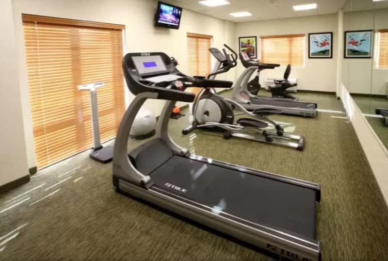 Holiday Inn Express & Suites Monterrey Aeropuerto By Ihg Apodaca Bagian luar foto