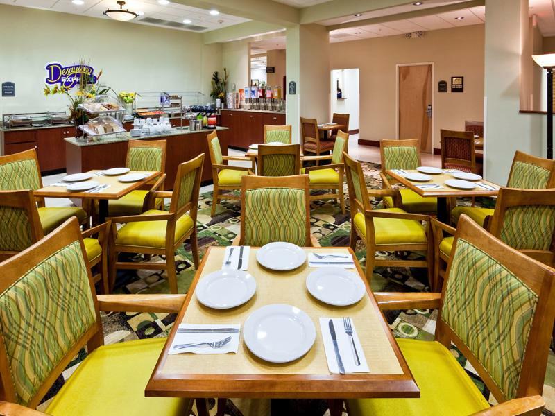 Holiday Inn Express & Suites Monterrey Aeropuerto By Ihg Apodaca Bagian luar foto