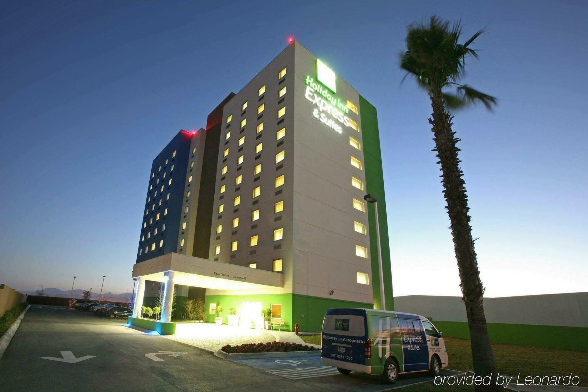 Holiday Inn Express & Suites Monterrey Aeropuerto By Ihg Apodaca Bagian luar foto