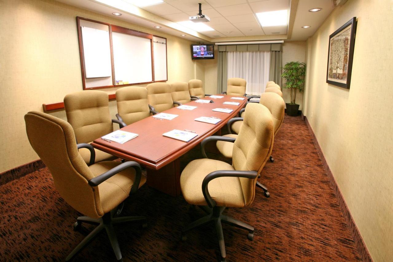 Holiday Inn Express & Suites Monterrey Aeropuerto By Ihg Apodaca Bagian luar foto