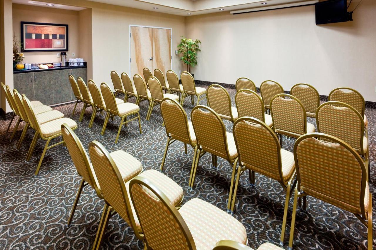 Holiday Inn Express & Suites Monterrey Aeropuerto By Ihg Apodaca Bagian luar foto