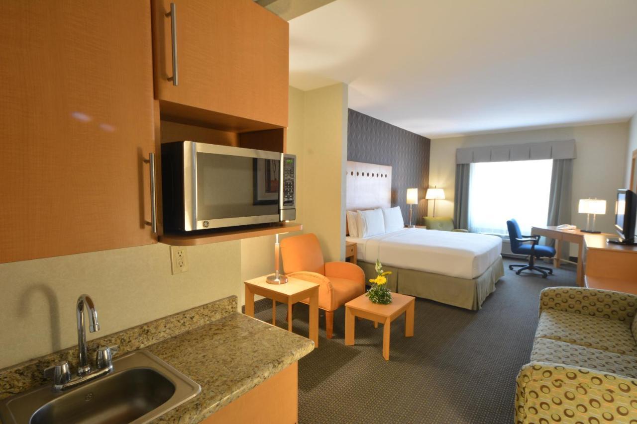 Holiday Inn Express & Suites Monterrey Aeropuerto By Ihg Apodaca Bagian luar foto